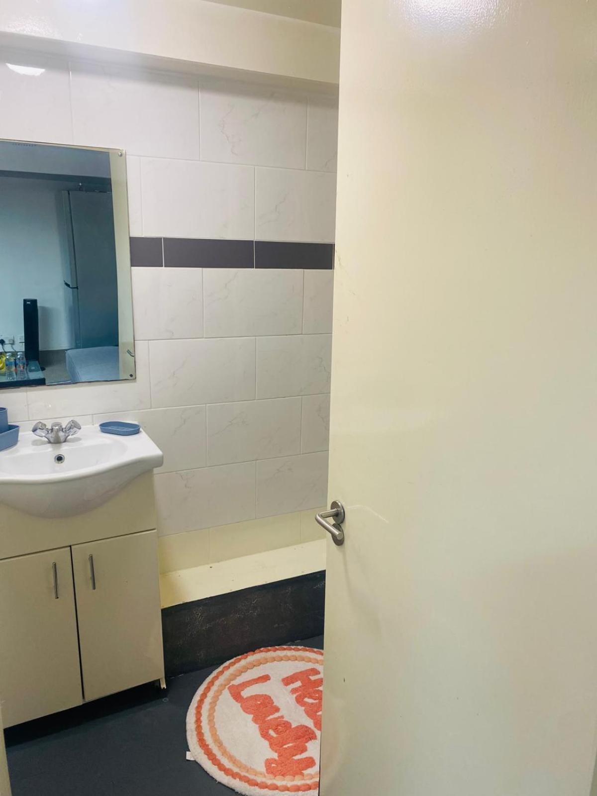 Cozy Studio Opposite Chelsea Stadium 런던 외부 사진